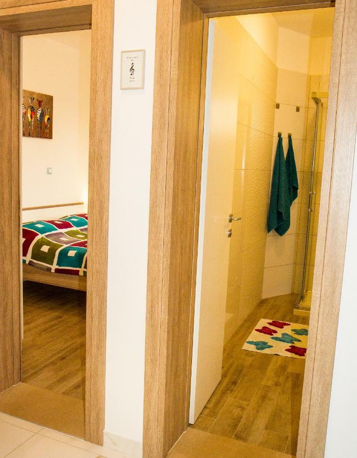 Apartment Punta Seget Vranjica Esterno foto